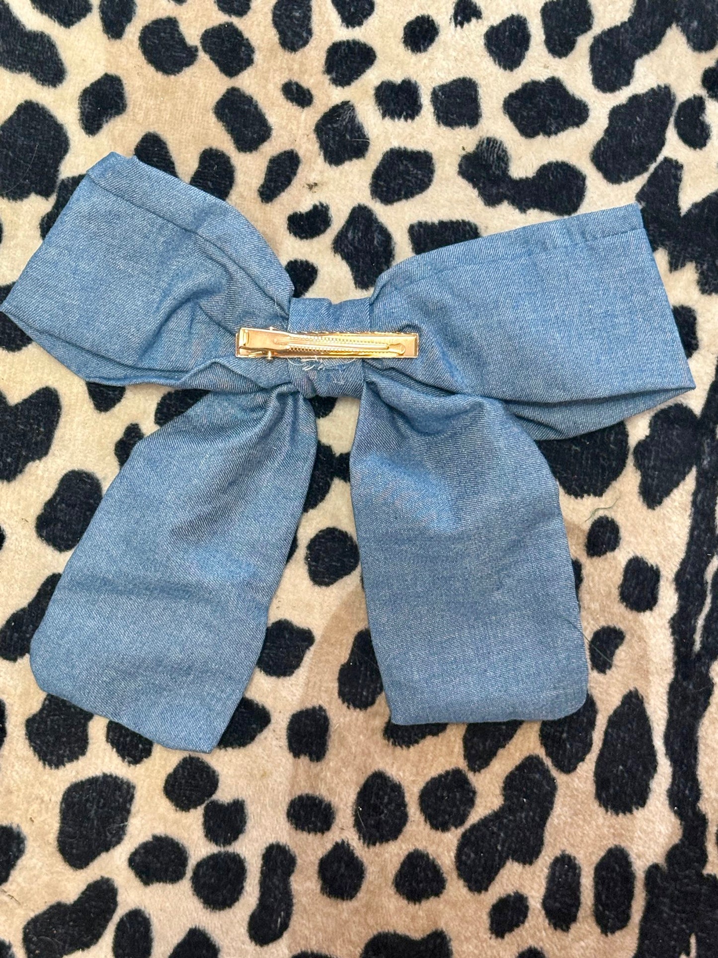 Denim bow