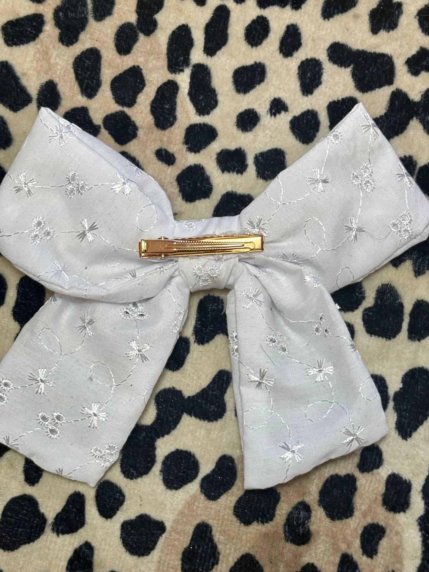 Holly white bow