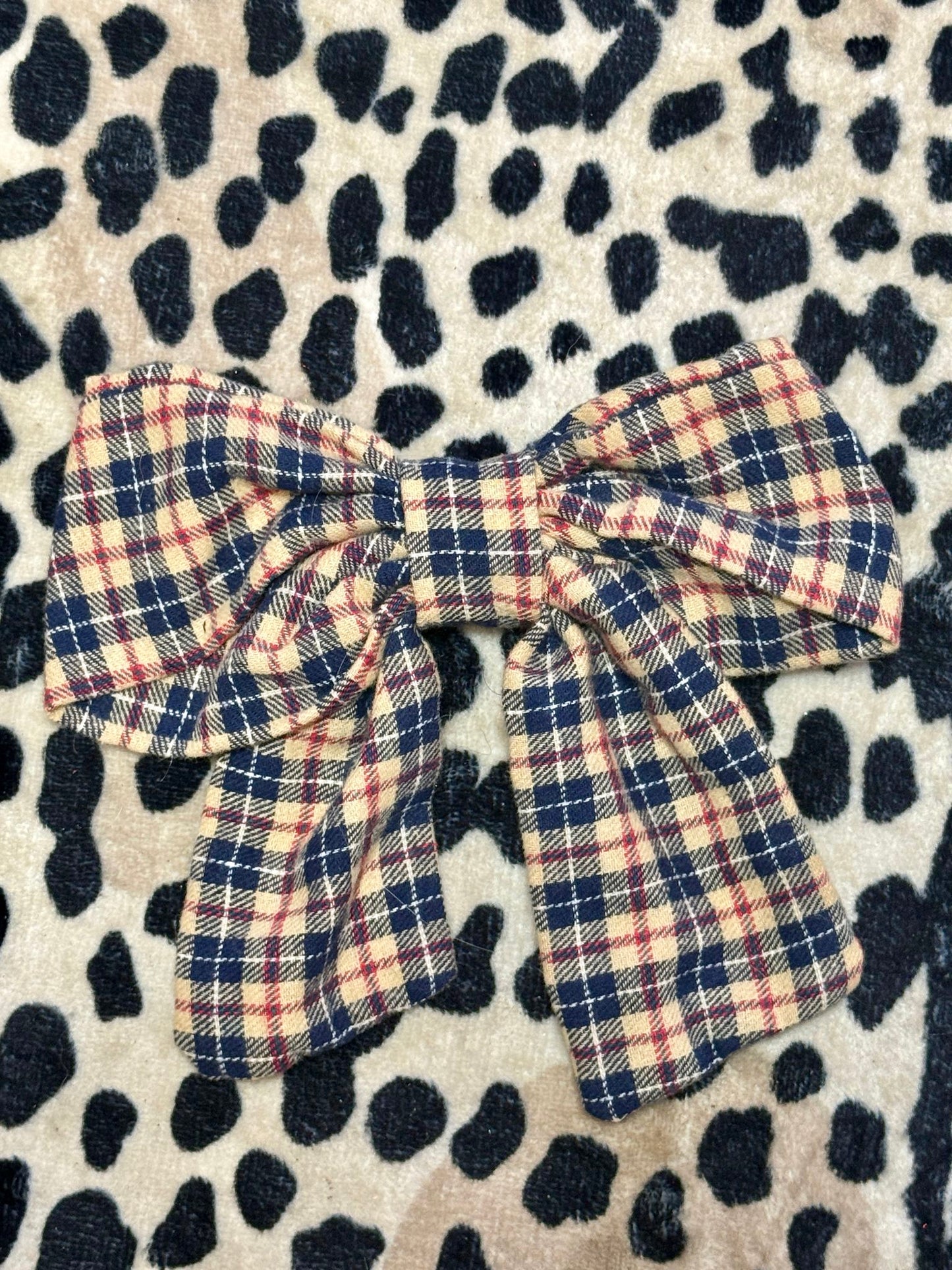 Poppy tartan bow