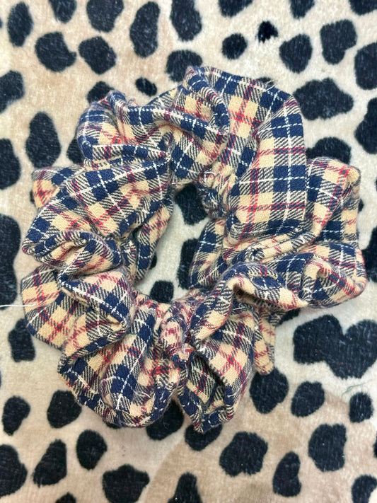 Poppy tartan scrunchie