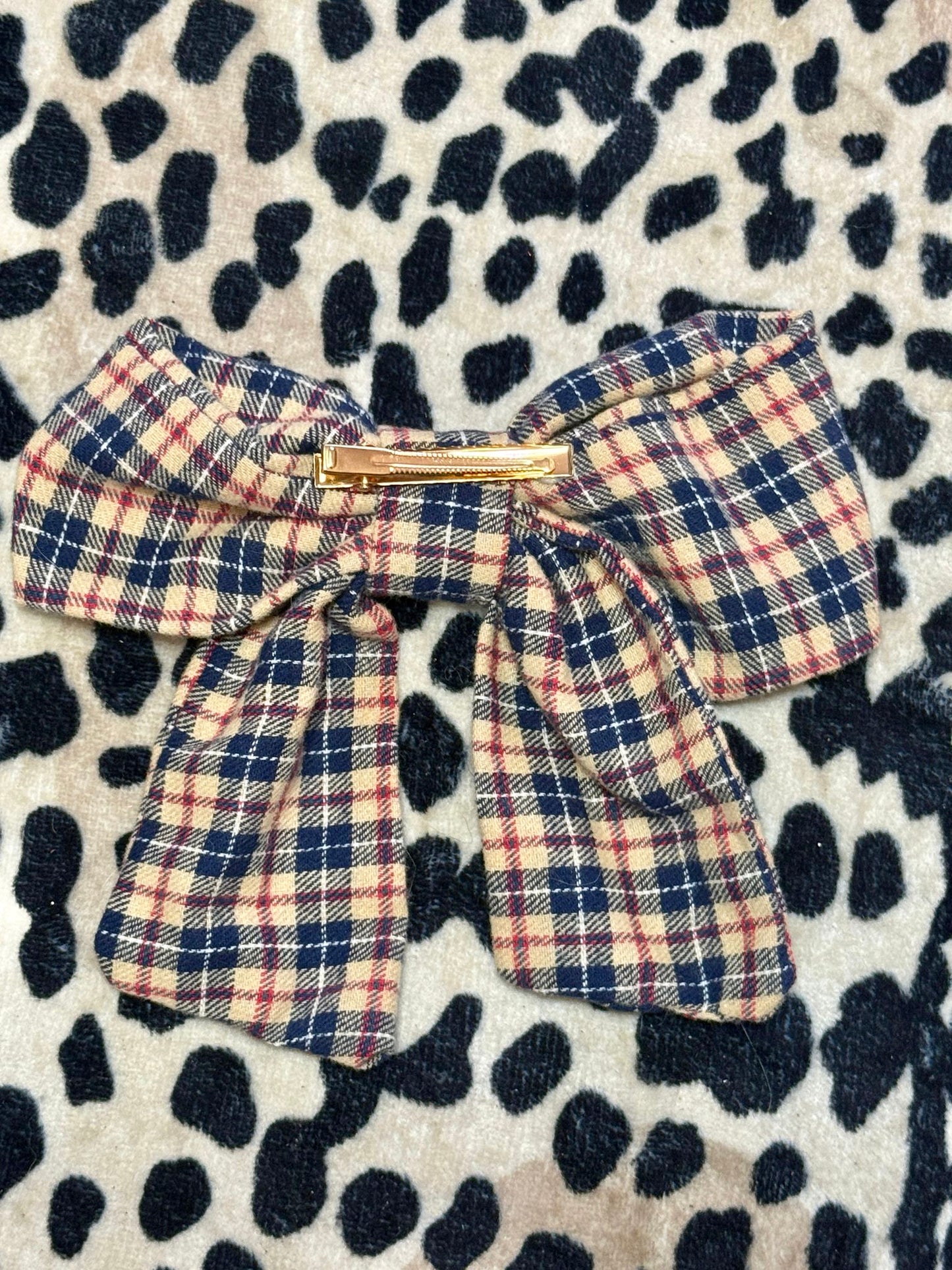 Poppy tartan bow