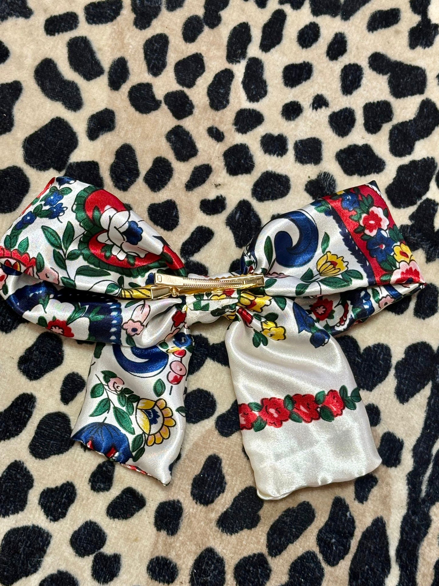 Ruby patterned bow